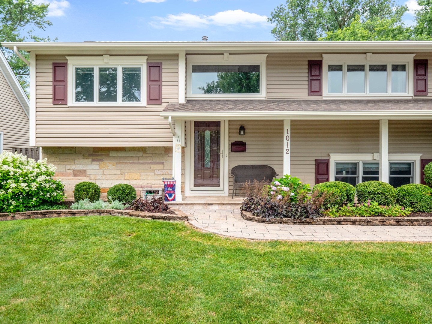 1012 Cheltenham Road Elk Grove Village, IL 60007 - Photo 2 of 50 Gallery Image 2