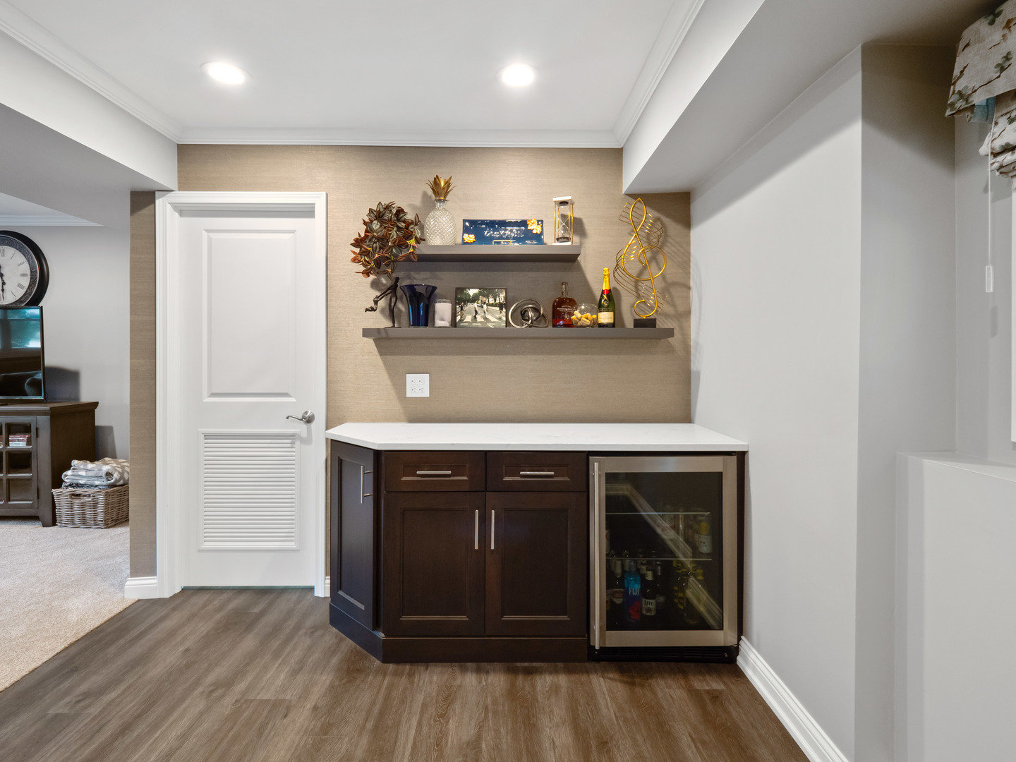 1012 Cheltenham Road Elk Grove Village, IL 60007 - Photo 25 of 50 Gallery Image 25