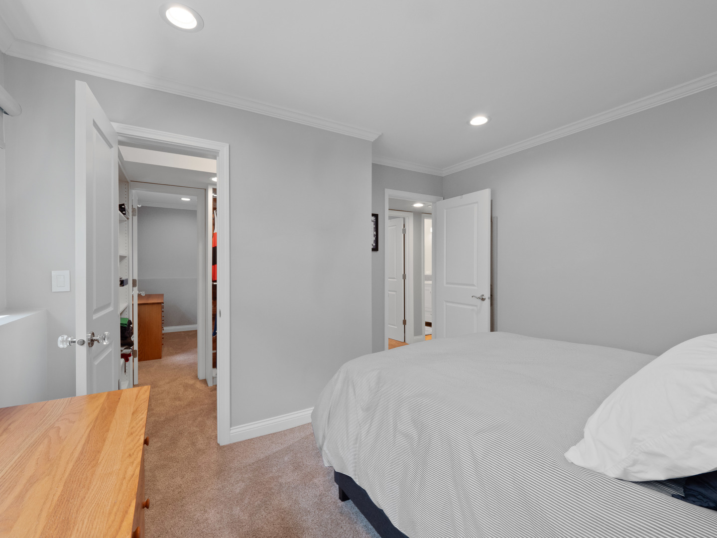 1012 Cheltenham Road Elk Grove Village, IL 60007 - Photo 30 of 50 Gallery Image 30