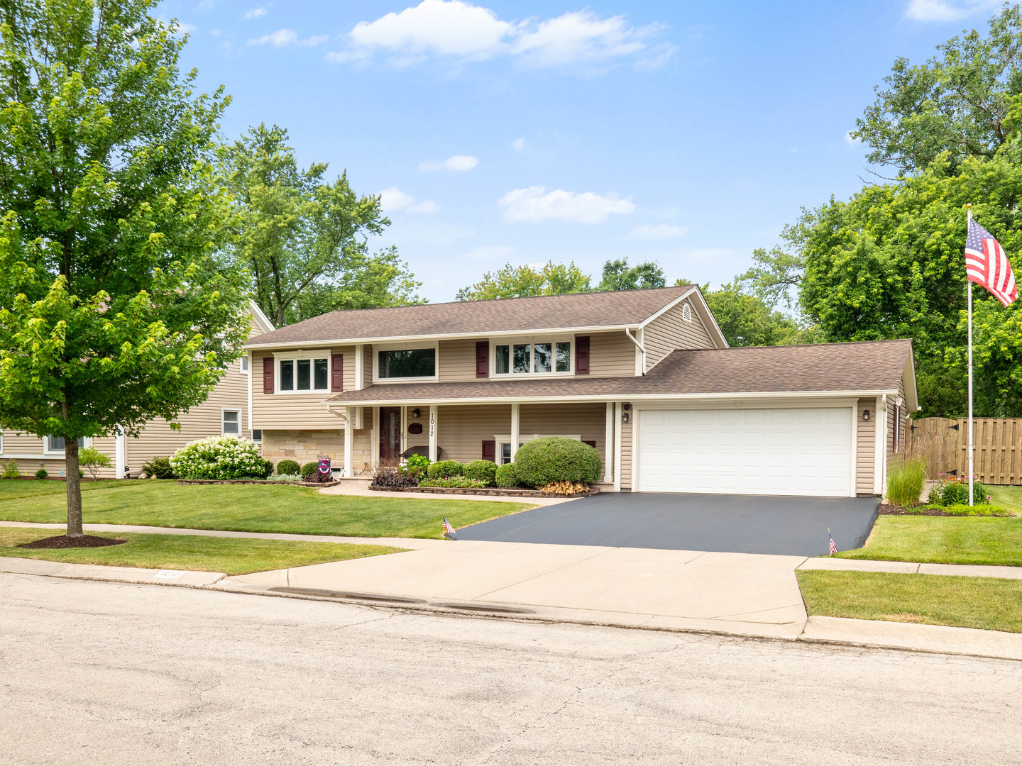 1012 Cheltenham Road Elk Grove Village, IL 60007 - Photo 4 of 50 Gallery Image 4