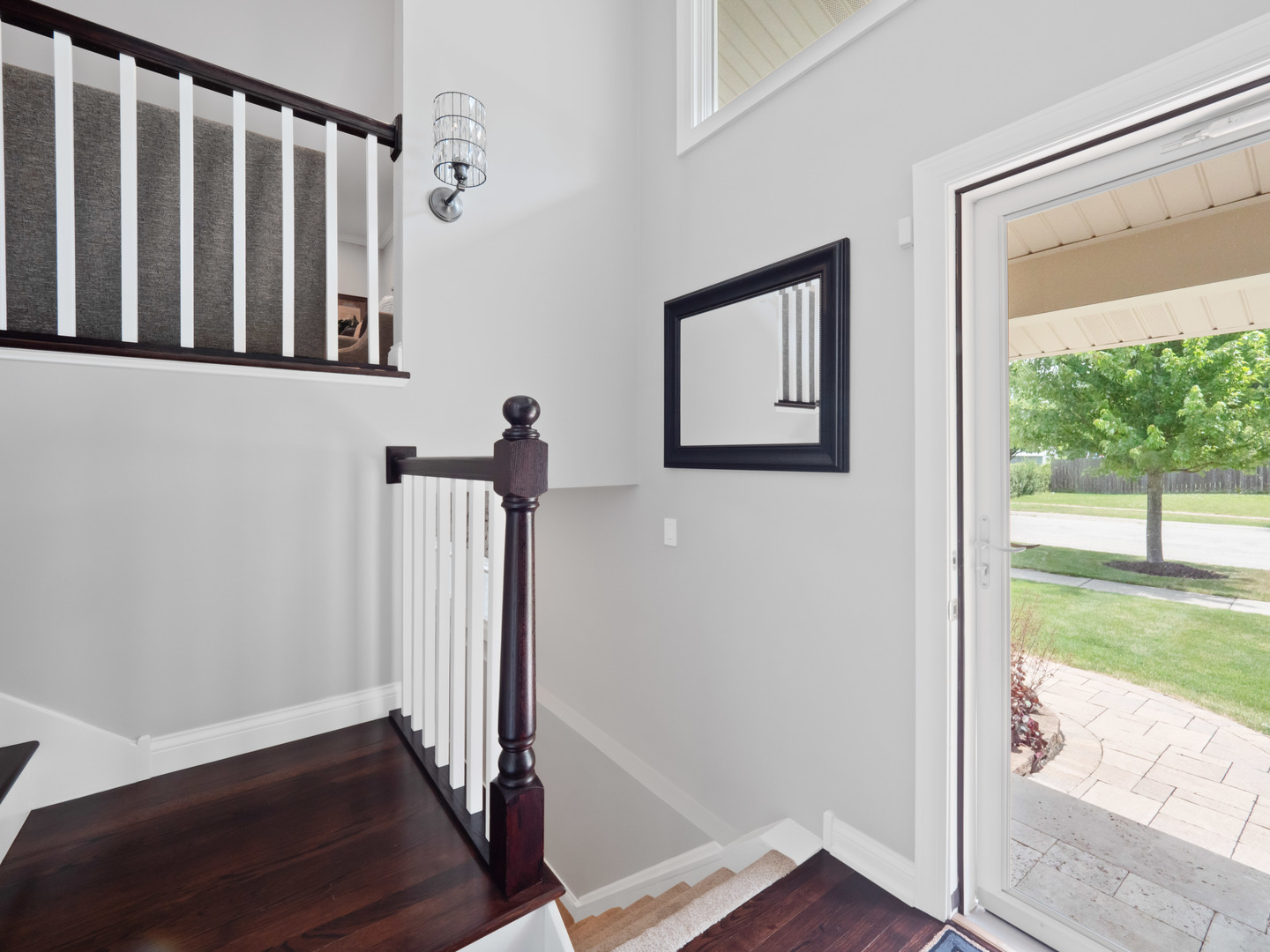 1012 Cheltenham Road Elk Grove Village, IL 60007 - Photo 7 of 50 Gallery Image 7