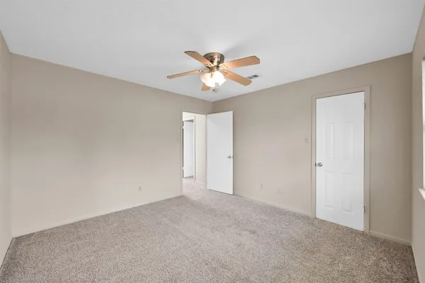 $1,250 | 1603 Hazelwood Street, Unit B, Conroe, TX 77301