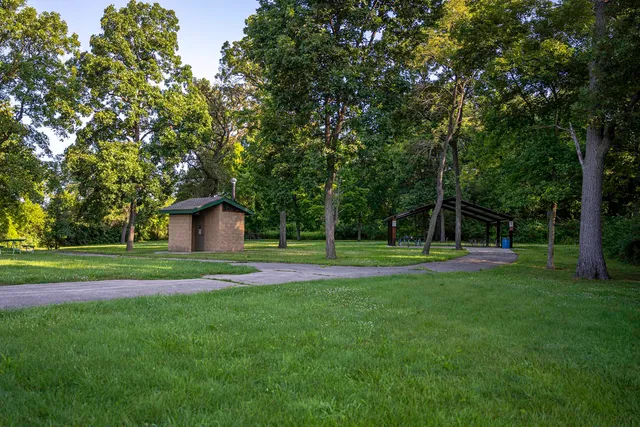 $289,990 | 879 Briar Gln Court, Hampshire, IL 60140