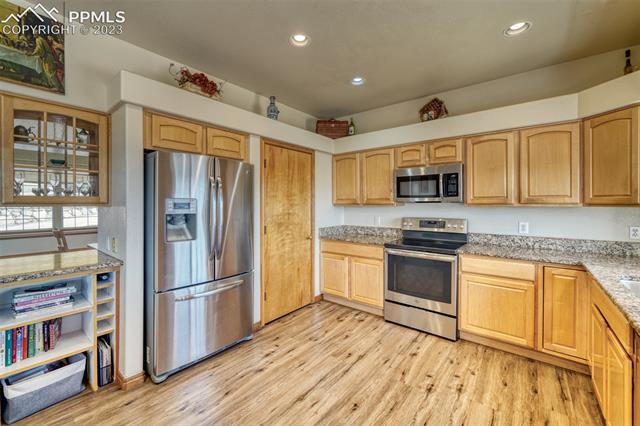 15330 Ridgefield Lane Colorado Springs, CO 80921 - Photo 15 of 39 https://ppmls.mlsmatrix.com/Matrix/MediaManager/ShowImage.aspx?tbl=9&mtid=1&tmui=49820148&mf=PU7230238&w=128&h=96&q=99&md=0001-01-01%2000:00:00.000