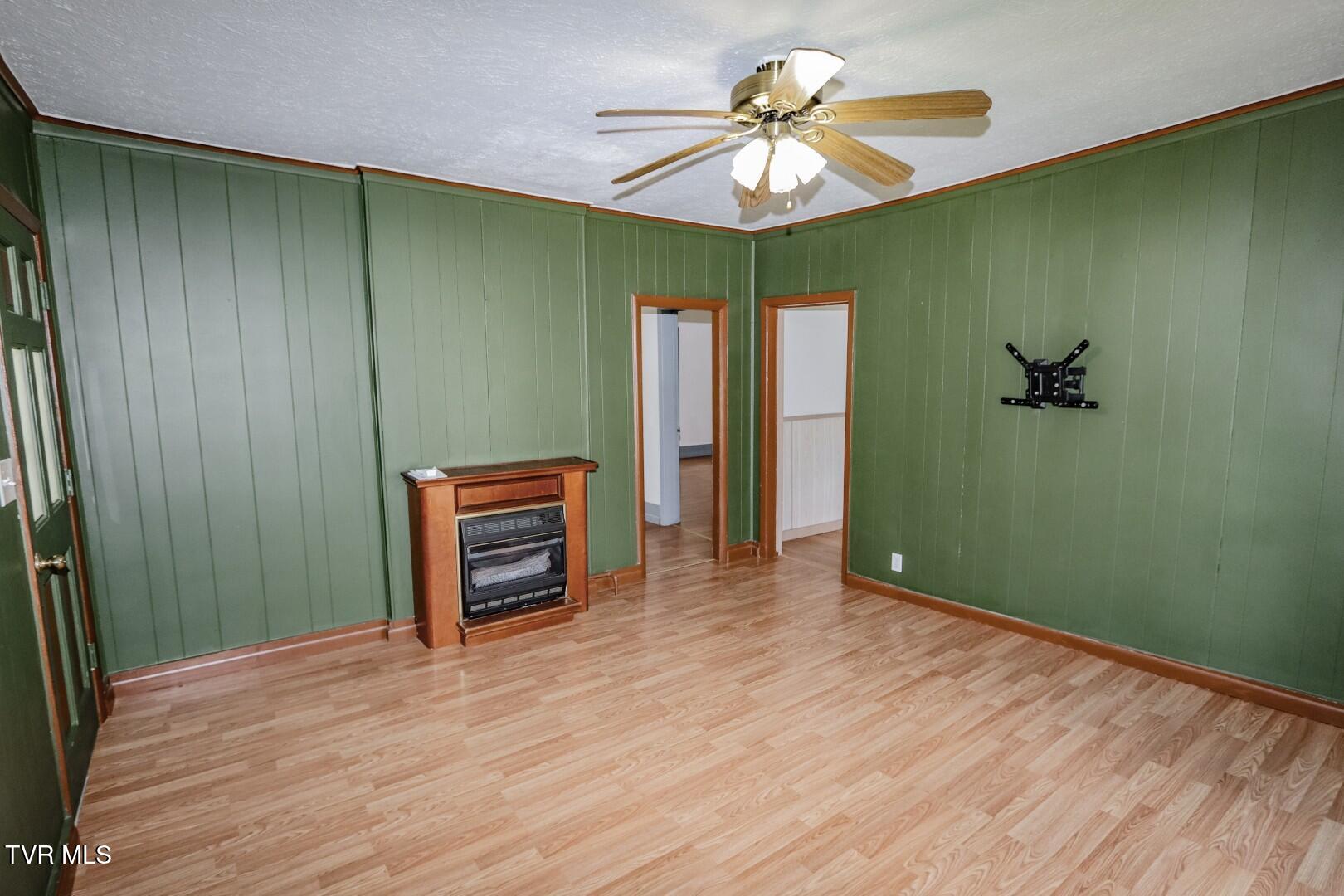 421 Duncan Street Newport, TN 37821 - Photo 7 of 56 7