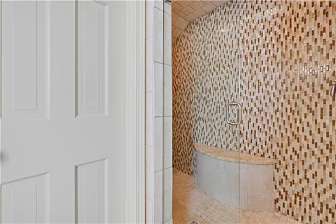 $900,000 | 11260 West 155th Terrace, Overland Park, KS 66221
