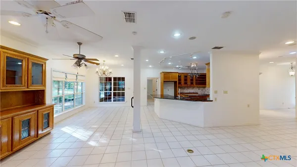 $499,000 | 234 Lakeview Drive, Victoria, TX 77905