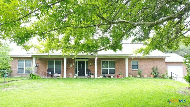 $540,000 | 234 Lakeview Drive, Victoria, TX 77905