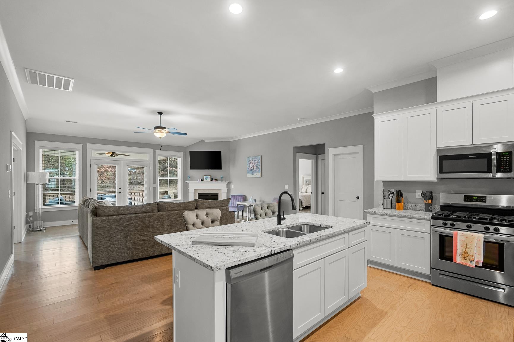 215 Timothy Court Anderson, SC 29621 - Photo 8 of 37