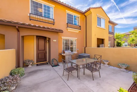 $819,000 | 332 East Hilltop Way, Thousand Oaks, CA 91362