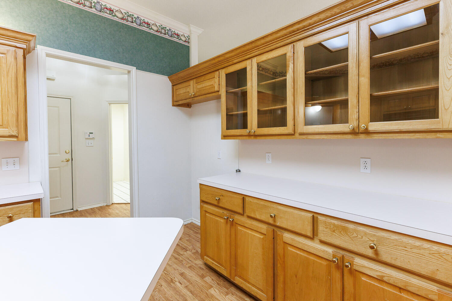 6904 Freeport Avenue Lubbock, TX 79424 - Photo 23 of 49 a hallway with a large window