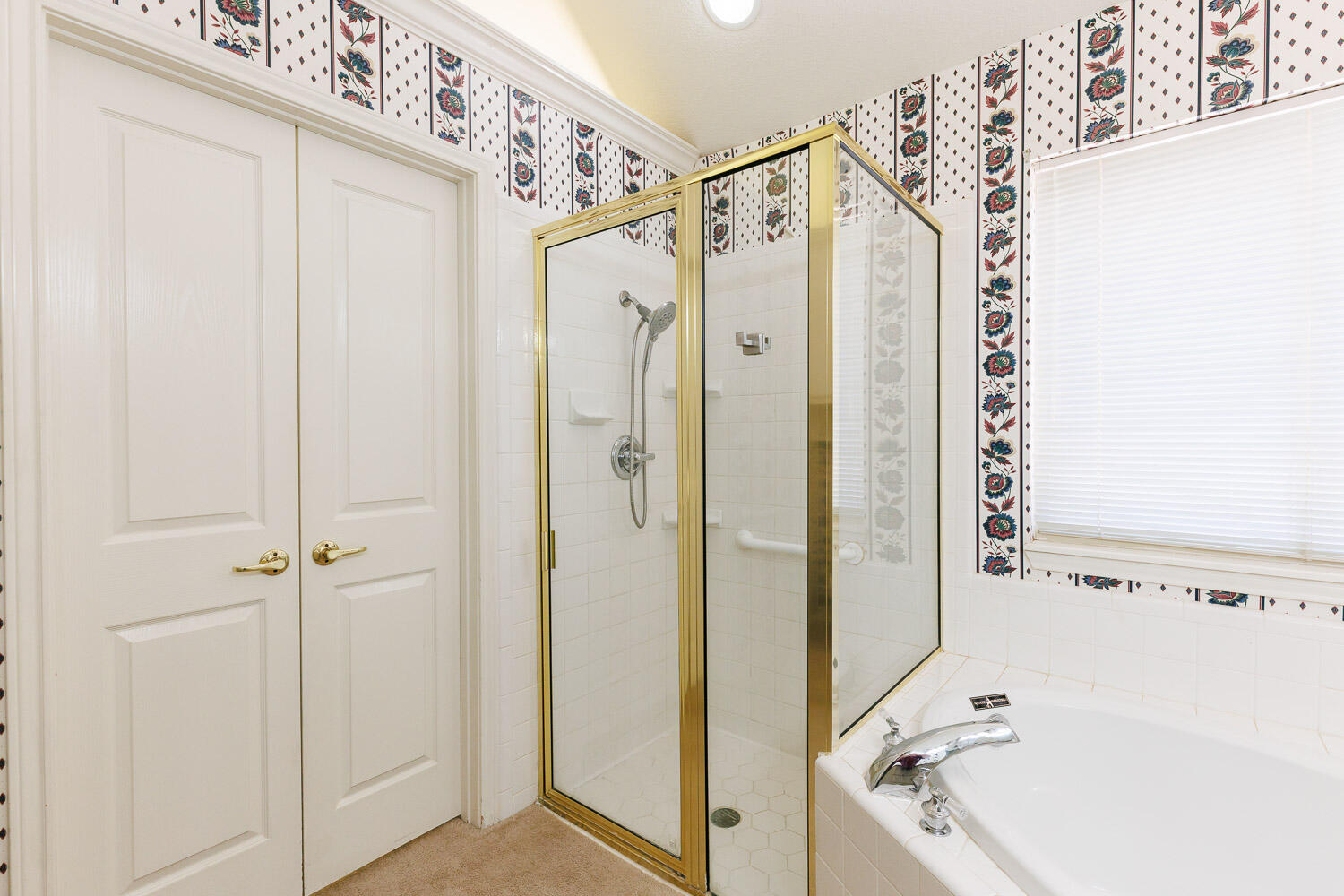 6904 Freeport Avenue Lubbock, TX 79424 - Photo 32 of 49 a bathroom with a bathtub a shower a sink and a shower