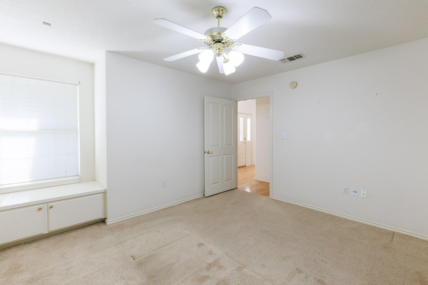 6904 Freeport Avenue Lubbock, TX 79424 - Photo 41 of 49 a view of an empty room with a window
