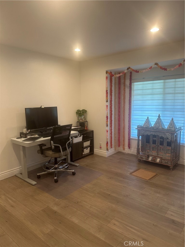29 Woodleaf Irvine, CA 92614 - Photo 21 of 23 a view of a livingroom with furniture