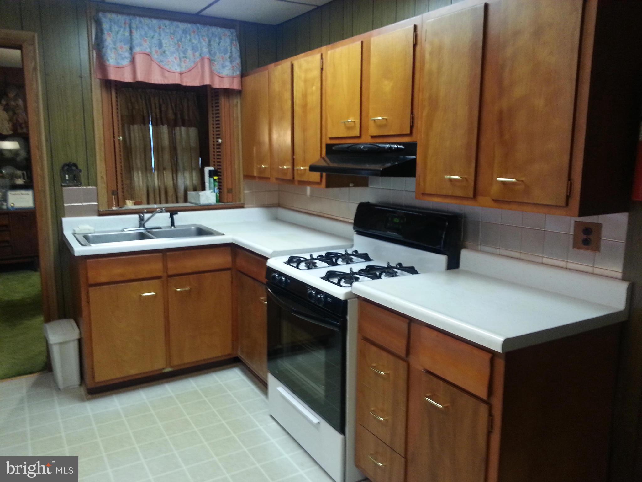 14301 Brandywine Heights Road Brandywine, MD 20613 - Photo 3 of 3 Kitchen