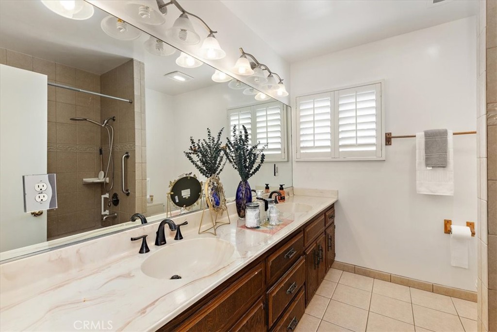 420 West Tichenor Street Compton, CA 90220 - Photo 22 of 53