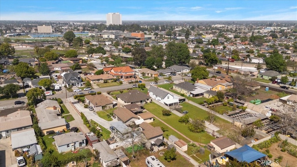 420 West Tichenor Street Compton, CA 90220 - Photo 33 of 53