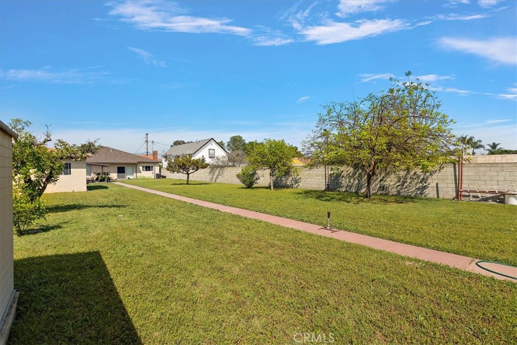 420 West Tichenor Street Compton, CA 90220 - Photo 43 of 53