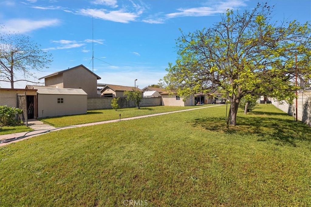 420 West Tichenor Street Compton, CA 90220 - Photo 44 of 53