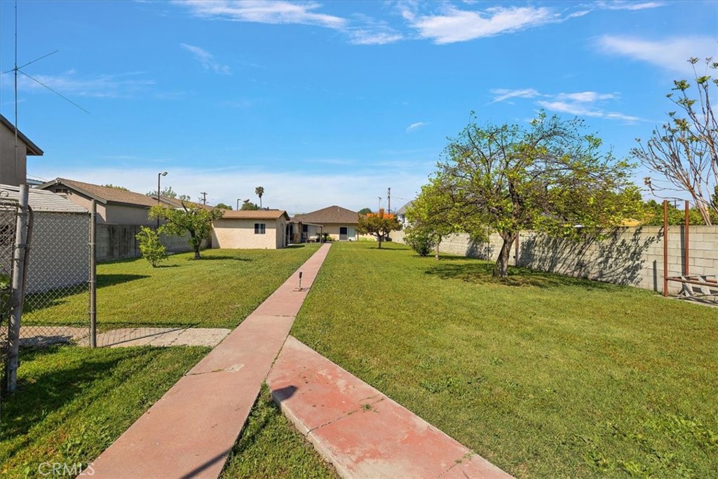 420 West Tichenor Street Compton, CA 90220 - Photo 45 of 53