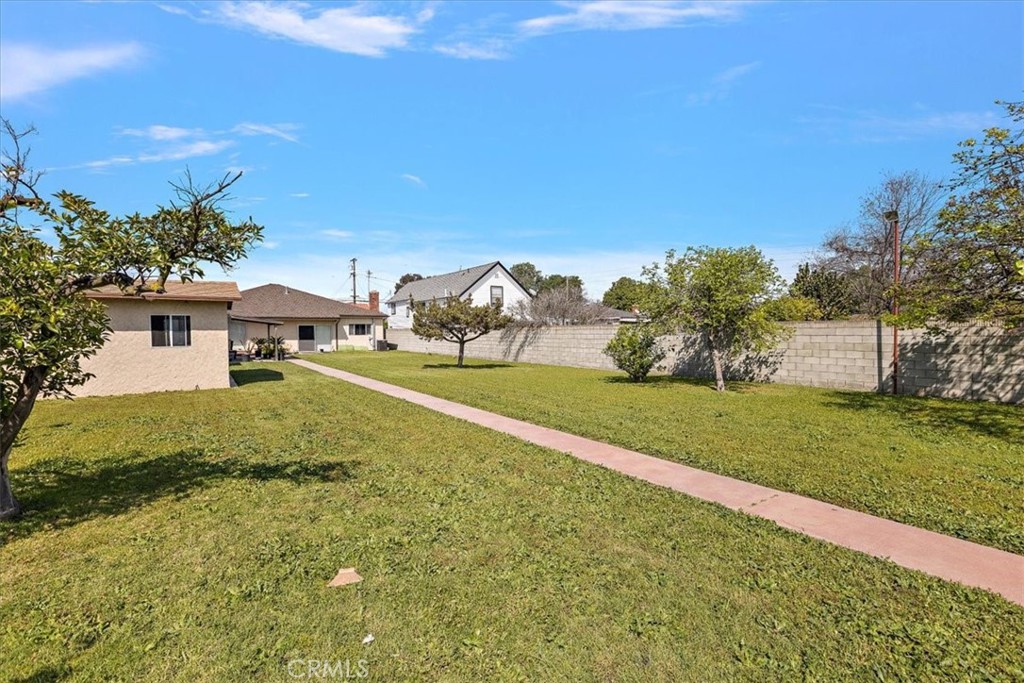 420 West Tichenor Street Compton, CA 90220 - Photo 46 of 53