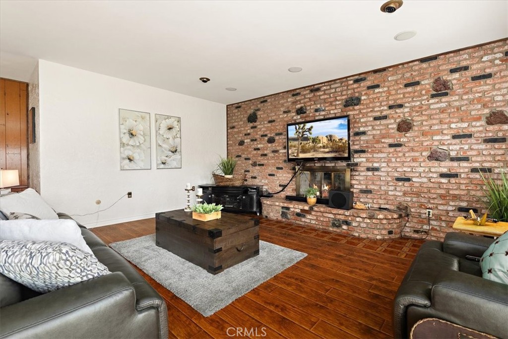 420 West Tichenor Street Compton, CA 90220 - Photo 7 of 53