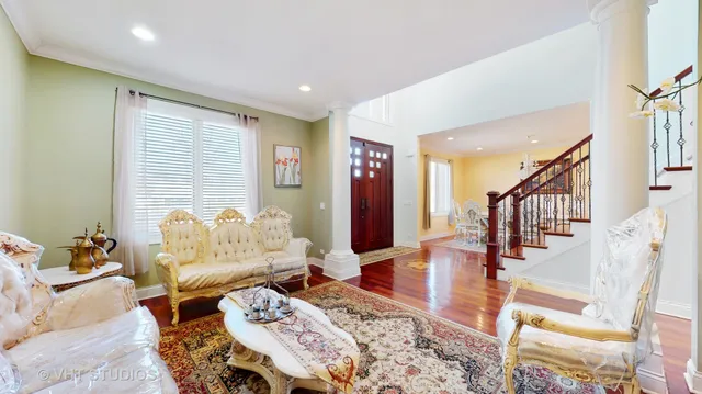 $1,250,000 | 6909 Beckwith Road, Morton Grove, IL 60053