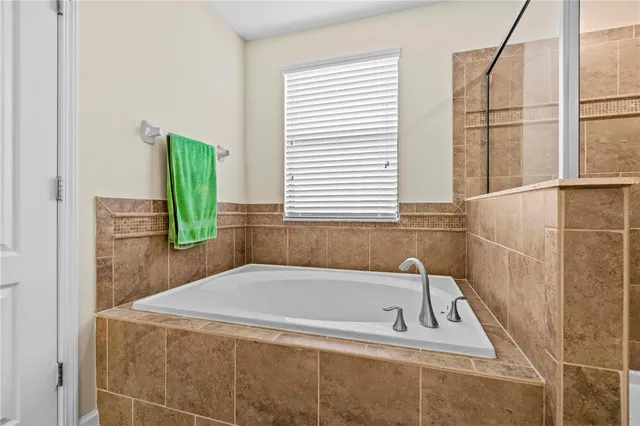 $510,000 | 19418 Paddock View Drive, Tampa, FL 33647