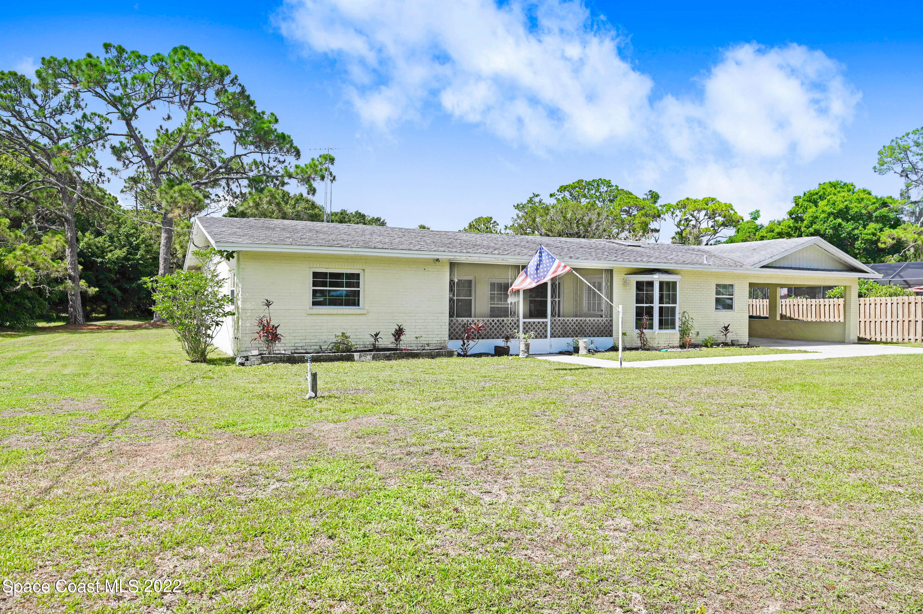 7393 Rodes Place Melbourne, FL 32904 - Photo 4 of 31 DSC_0722