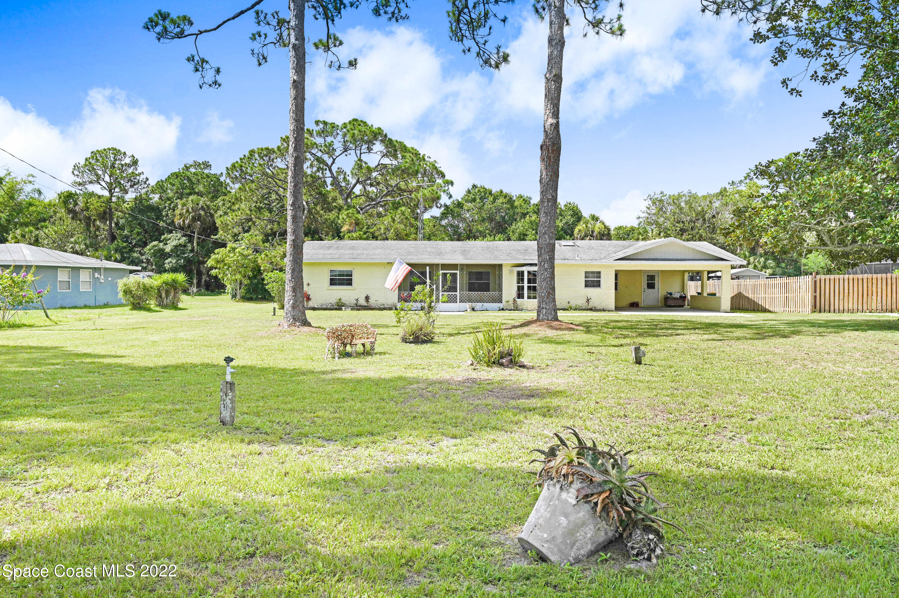 7393 Rodes Place Melbourne, FL 32904 - Photo 5 of 31 DSC_0728