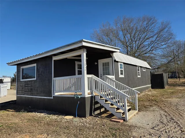 $950 | 302 Carson Circle, Gun Barrel City, TX 75156