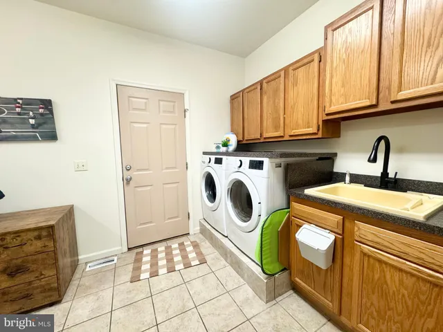 $1,299,900 | 6 Cinderberry Court, Georgetown, DE 19947