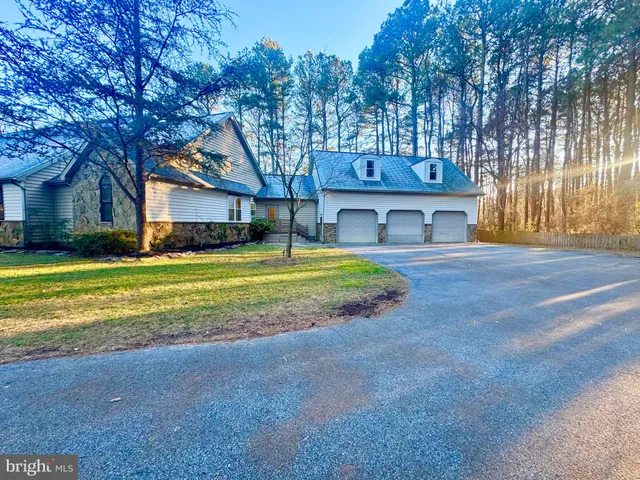 $1,299,900 | 6 Cinderberry Court, Georgetown, DE 19947