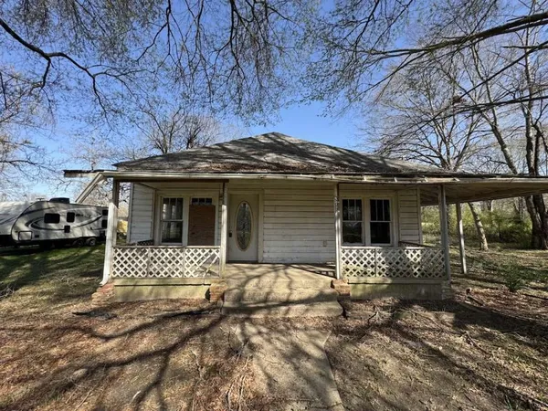 $58,199 | 332 Houston Drive, Maud, TX 75567