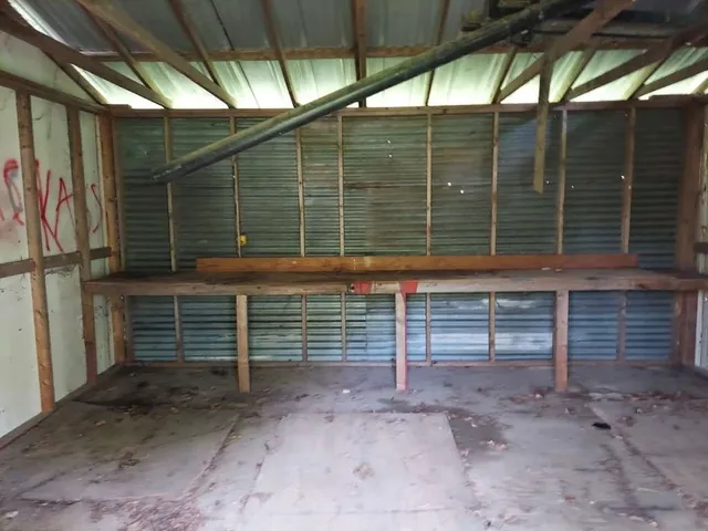 $58,199 | 332 Houston Drive, Maud, TX 75567