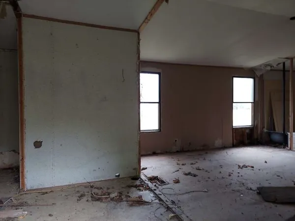 $58,199 | 332 Houston Drive, Maud, TX 75567