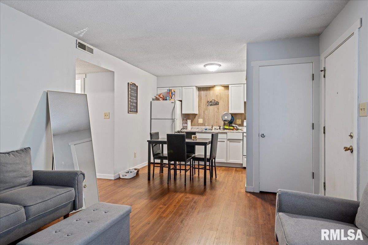 430 Keys Avenue Springfield, IL 62702 - Photo 23 of 34