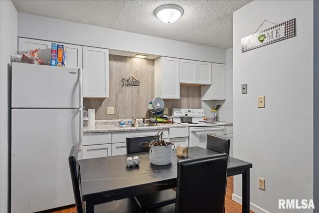 $419,000 | 430 Keys Avenue, Springfield, IL 62702