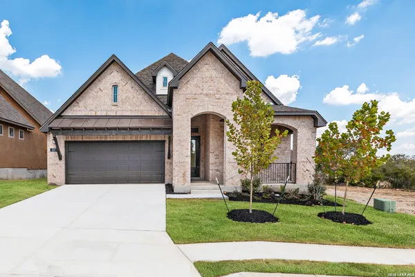 $516,215 | 137 Gallant Fox Drive, Castroville, TX 78009