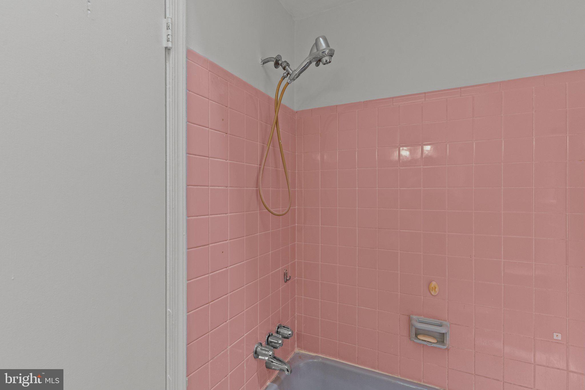 1703 Danforth Street Philadelphia, PA 19152 - Photo 15 of 27 Gallery Image 15