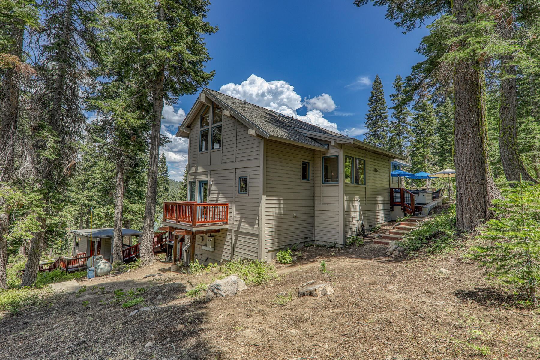 1141 Snow Crest Road Alpine Meadows, CA 96146 - Photo 26 of 27 front view of a house with a yard