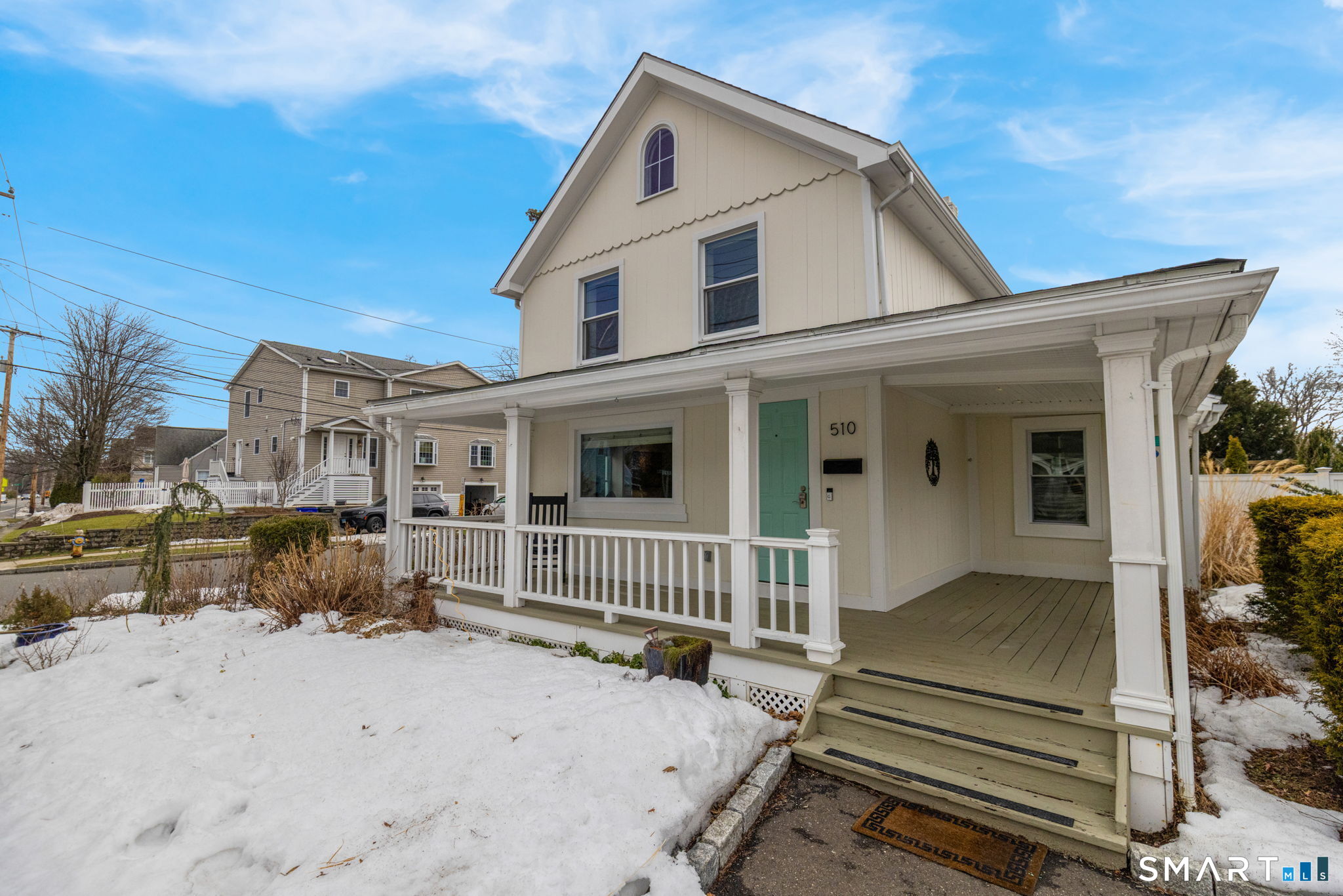 510 Reef Road Fairfield, CT 06824 - Photo 3 of 31 a view of a house with backyard and sitting area