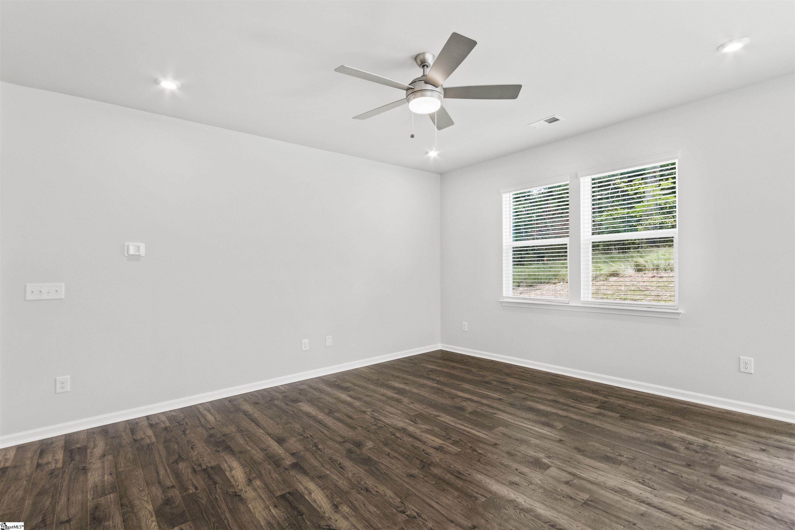 105 Harling Court Fountain Inn, SC 29644 - Photo 4 of 26