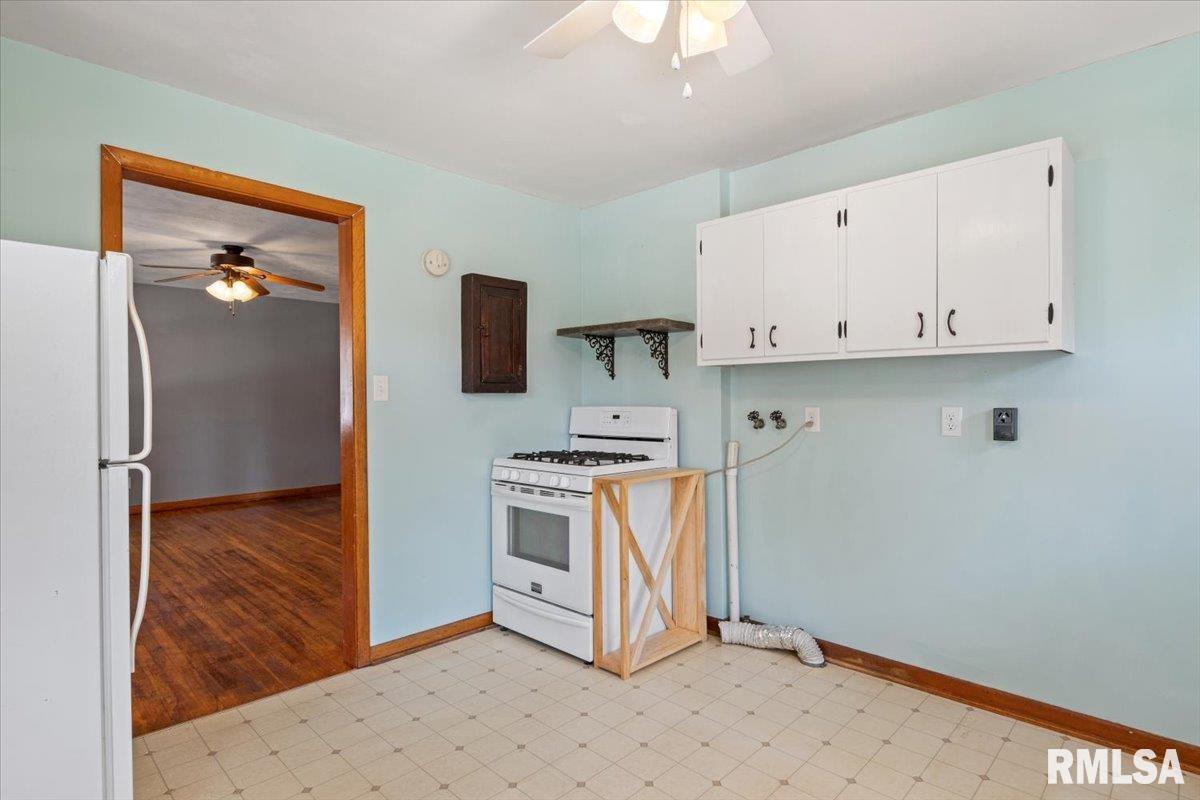 3435 Ferris Drive Decatur, IL 62521 - Photo 18 of 32 Gallery Image 18