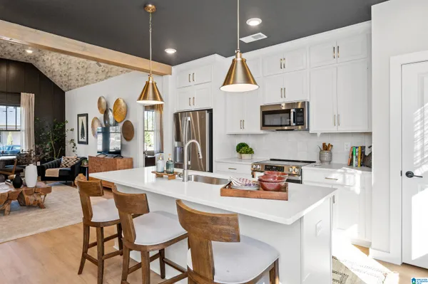$290,000 | 104 Williamette Trace, Unit 104, Birmingham, AL 35244
