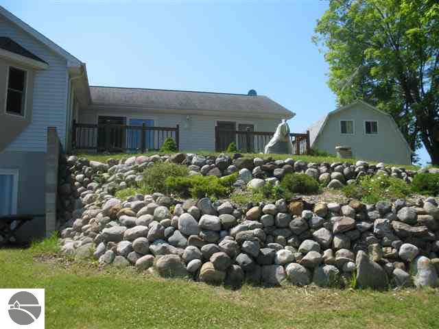 5465 Ridge Road Hale, MI 48739 - Photo 12 of 13 1759043-11.JPG