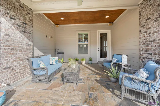 $409,000 | 15402 Green Trails Boulevard, Baton Rouge, LA 70817