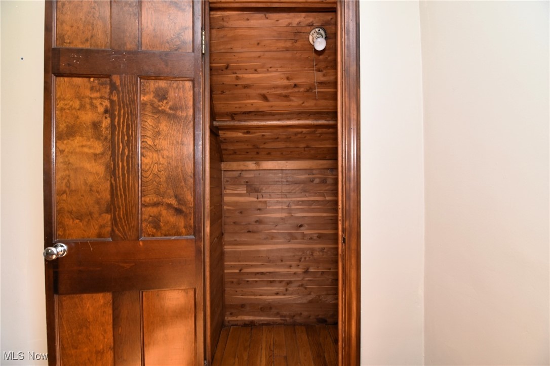 2636 Queenston Road Cleveland Heights, OH 44118 - Photo 27 of 45 Cedar Closet