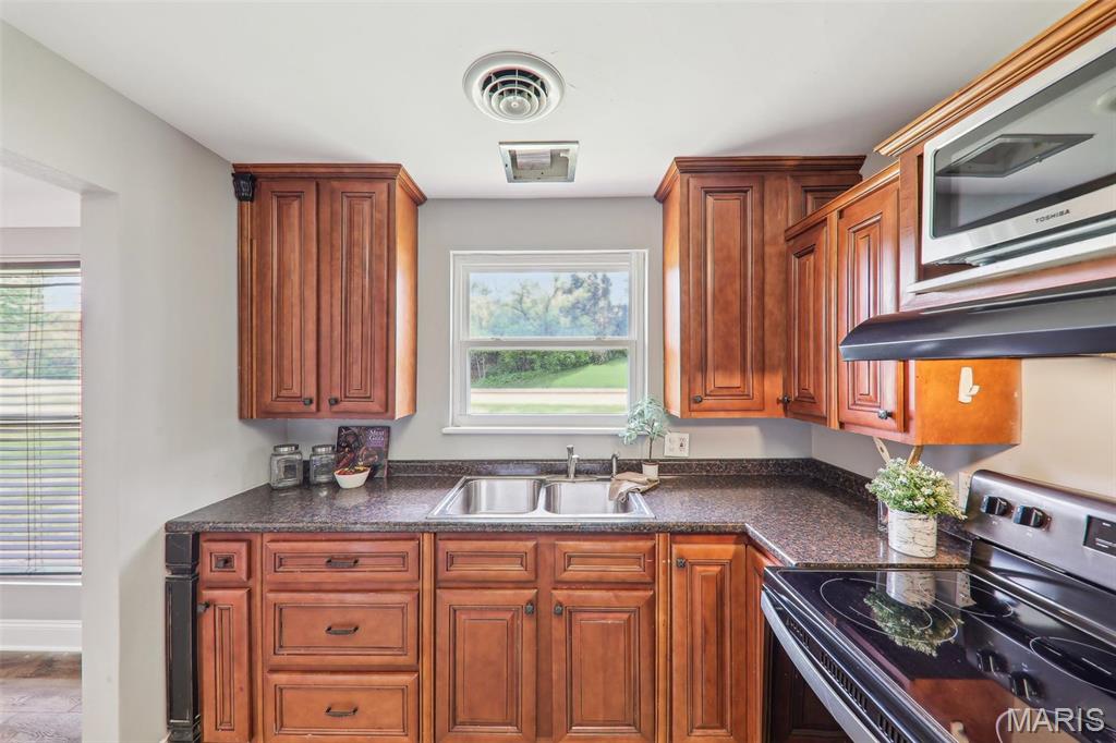 10699 Tesson Ferry Road St. Louis, MO 63123 - Photo 16 of 34 Gallery Image 16
