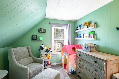 $379,900 | 136 Field Street, New Bedford, MA 02740